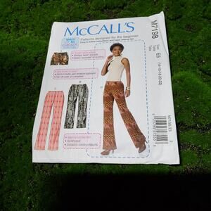 Mccall's M7198 misses shorts and pants size 14 16 18 20 22 2015